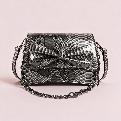 Valentina-Black handbag by Nevuxy